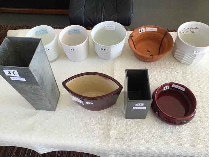 9 pots de fleurs à 4 euros chacun, Jardin & Terrasse, Pots de fleurs, Comme neuf, Enlèvement ou Envoi