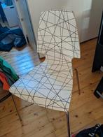 Vier identieke stoelen in goede staat, Ophalen, Vier