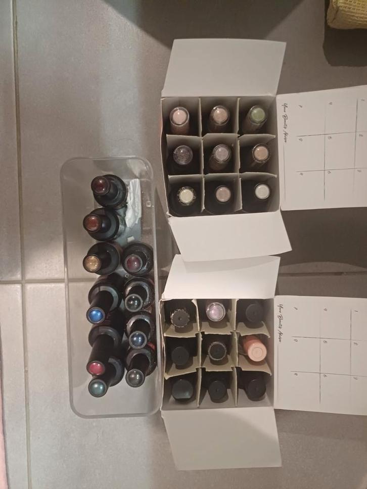 Pink Gellac + nageltoebehoren, Hobby en Vrije tijd, Naaien en Fournituren, Ophalen