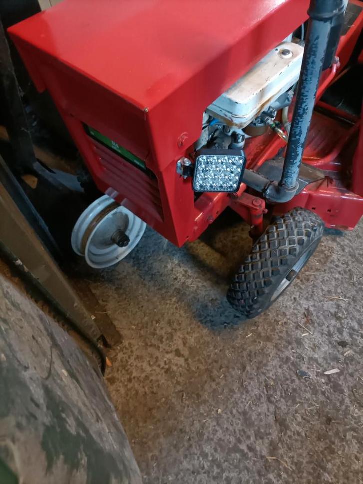 Massey Ferguson zitmaaier voledig gerenoveerd kinderquad 125, Jardin & Terrasse, Tondeuses autoportées, Comme neuf, 90 à 120 cm