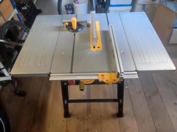 Scie sur table Powerplus 2200w beschikbaar voor biedingen
