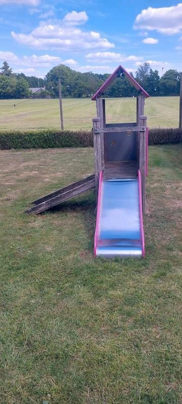 Degelijk speelhuisje met rvs glijbaan, Kinderen en Baby's, Speelgoed | Buiten | Speeltoestellen, Ophalen, Gebruikt, Glijbaan