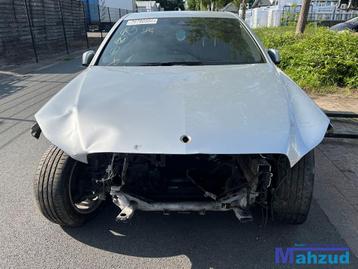 2015 MERCEDES E KLASSE W212 Zilver 775 Onderdelen beschikbaar voor biedingen