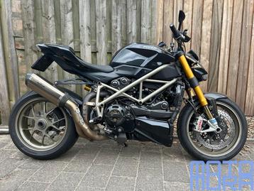 Ducati  Streetfighter 1098S met öhlins, brembo, carbon en re beschikbaar voor biedingen