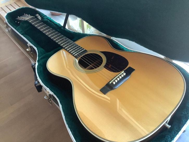 Martin OM-28 akoestische gitaar, Musique & Instruments, Instruments à corde | Guitares | Acoustiques, Comme neuf, Guitare Western ou Guitare Folk
