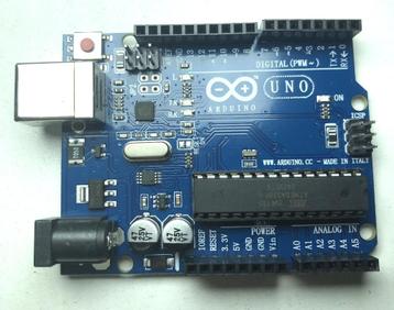 arduino uno beschikbaar voor biedingen