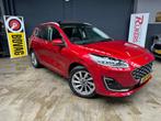 Ford Kuga 1.5 EcoBoost Vignale 150pk,Panoramadak,Apple Carpl, Te koop, Benzine, Gebruikt, 750 kg