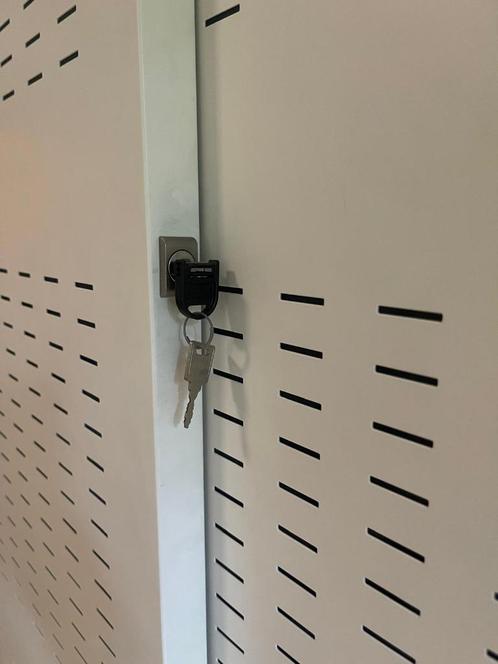 Mewaf akoestische schuifdeurkast, Huis en Inrichting, Kasten | Roldeurkasten en Archiefkasten, Gebruikt, 150 tot 200 cm, 200 cm of meer