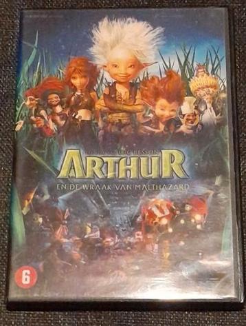 Dvd Arthur en de minimoys, de wraak van Malthazard beschikbaar voor biedingen