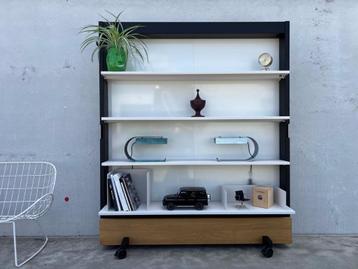 Vitra dancing wall | scheidingswand |  beschikbaar voor biedingen
