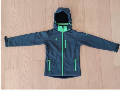 Veste Outdoor IZAS - enfant 128 cm  (fibre imperméable), Kinderen en Baby's, Kinderkleding | Maat 128, Zo goed als nieuw, Jongen of Meisje