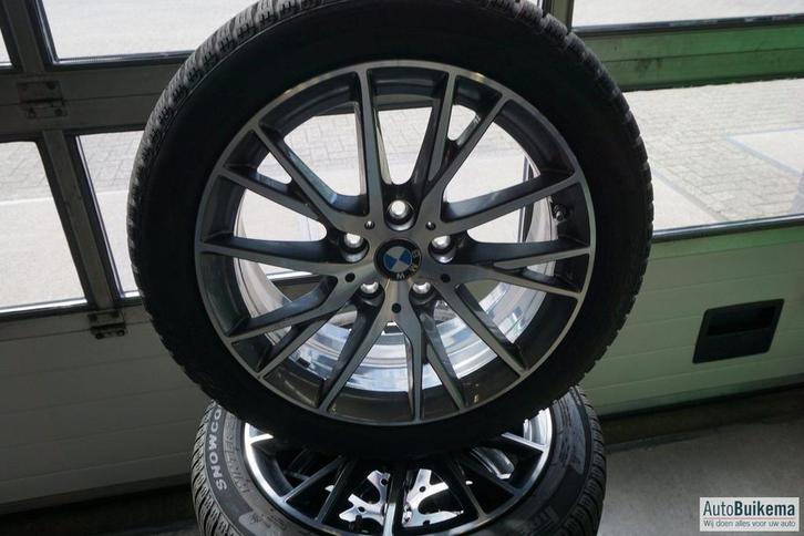 Winterset Bmw 1 Serie F40 17'' Pirelli Snowcontrol 3, Auto-onderdelen, Banden en Velgen, Banden en Velgen, Winterbanden, 17 inch