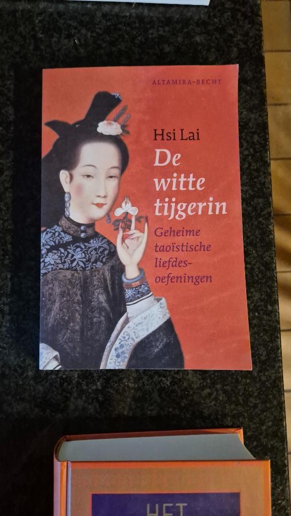 De witte tijgerin, Boeken, Esoterie en Spiritualiteit, Zo goed als nieuw, Ophalen of Verzenden