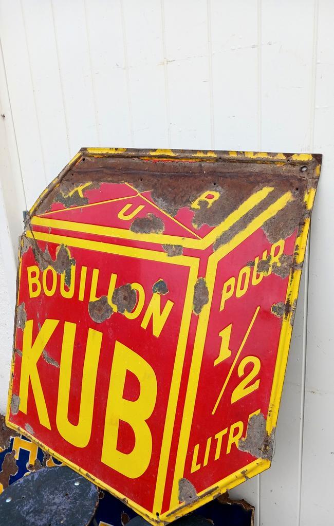 Planche émaillée ancienne Liven composée de cubes de bouillo, Collections, Marques & Objets publicitaires, Enlèvement