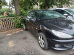 Peugot 206 cc 2005 met slechts 160 000 km, Auto's, 4 zetels, Stof, Zwart, 4 cilinders