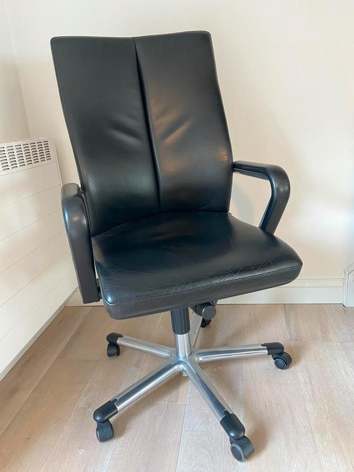 Comfortabele bureaustoel, Huis en Inrichting, Bureaustoelen, Zo goed als nieuw, Bureaustoel, Zwart, Ophalen