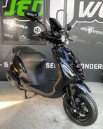 GEZOCHT! Piaggio zip 4t/2t a/b klasse, Fietsen en Brommers, Scooters | Piaggio, Ophalen, Zo goed als nieuw, Zip