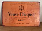 Veuve clicquot champagnekleurige metalen plaat, Verzamelen, Merken en Reclamevoorwerpen, Ophalen of Verzenden, Zo goed als nieuw