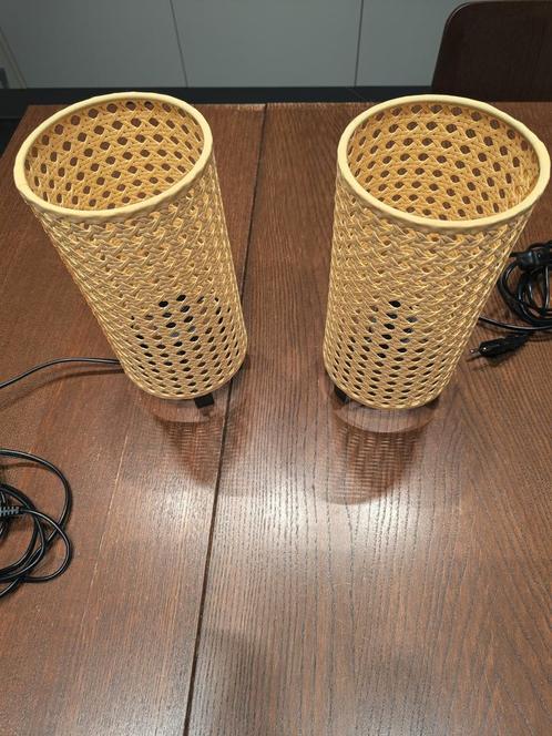 Twee identieke tafellampjes, Huis en Inrichting, Lampen | Wandlampen, Zo goed als nieuw, Kunststof, Stof, Ophalen