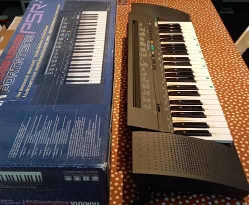 Yamaha Electronic Keyboard Synthesizer, Muziek en Instrumenten, Keyboards, Gebruikt, Overige aantallen, Yamaha, Met standaard