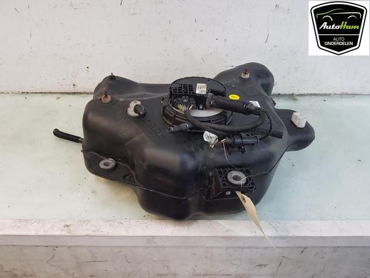 ADBLUE TANK Porsche Macan (95B) (|8R0131877|PAC131877|), Auto-onderdelen, Uitlaatsystemen, Porsche, Gebruikt