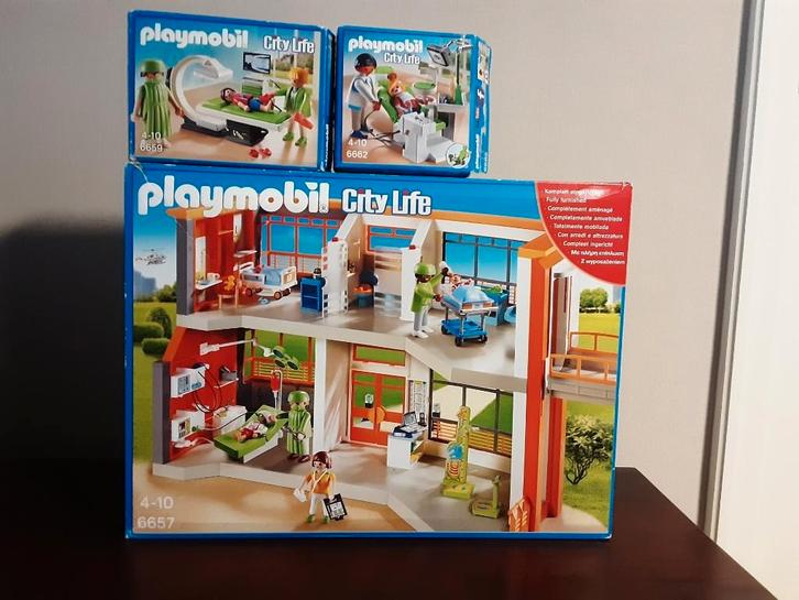 PLaymobil super pakket ziekenhuis - 8 sets, Kinderen en Baby's, Speelgoed | Playmobil, Zo goed als nieuw, Complete set, Ophalen of Verzenden