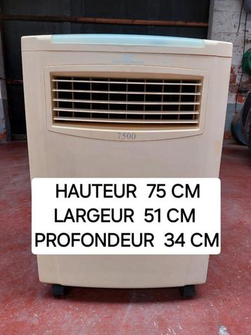 CLIMATISEUR 7500 BTU . TRÈS PEU SERVI beschikbaar voor biedingen