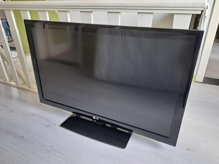 Téléviseur à écran plat LG, TV, Hi-fi & Vidéo, Télévisions, Utilisé, LCD, 100 cm ou plus, HD Ready (720p), LG, Enlèvement