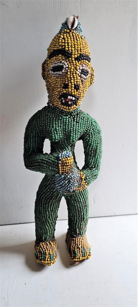 Cameroon Royal Bamum Bamileke beaded doll, Antiek en Kunst, Kunst | Niet-Westerse kunst, Ophalen of Verzenden
