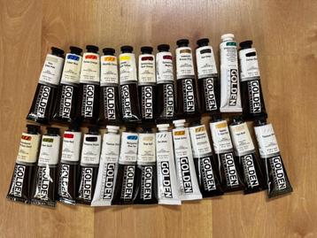 reeks hoogwaardige acrylverf en pastas Golden  beschikbaar voor biedingen
