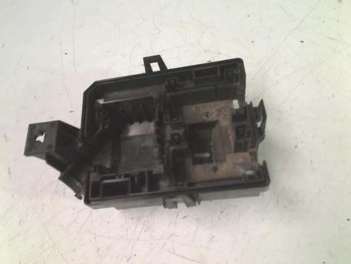 ZEKERINGKAST Opel Adam (01-2012/12-2019) (13371117), Auto-onderdelen, Elektronica en Kabels, Opel, Gebruikt