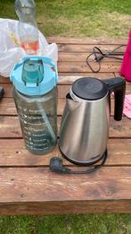 Waterkoker + drinkfles, Ophalen, Zo goed als nieuw
