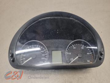 Kilometerteller KM van een Mercedes Vito beschikbaar voor biedingen