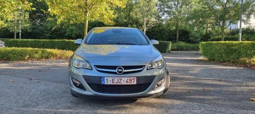 Opel Astra 2014, Autos, Opel, Particulier, Astra, ABS, Airbags, Air conditionné, Alarme, Bluetooth, Air conditionné automatique