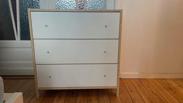 Ikea Robin commode beschikbaar voor biedingen