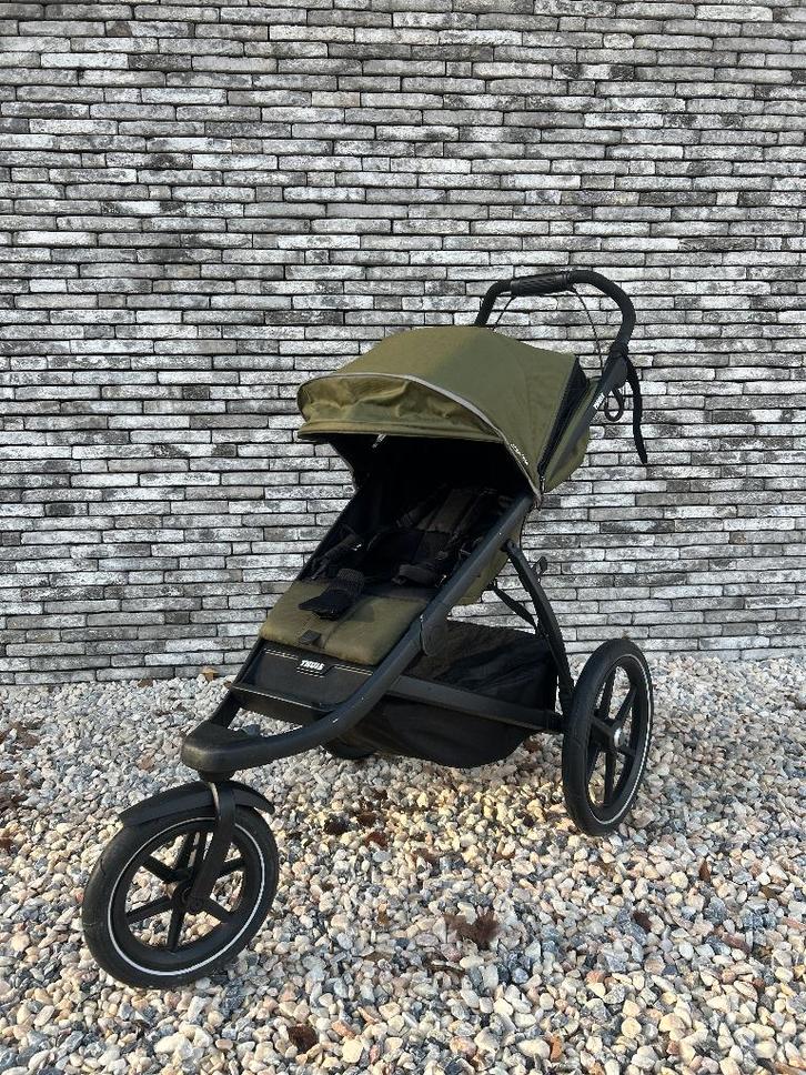 Thule Urbanglide 2, Kinderen en Baby's, Buggy's, Gebruikt, Overige merken, Verstelbare rugleuning, Zonnekap, Ophalen