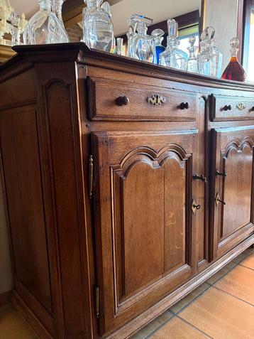 Antiek massief eikenhouten dressoir — 2 deuren, 2 laden beschikbaar voor biedingen