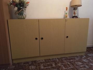 Voorraadkast bergkast schapkast in beste staat, 150x80x41 cm beschikbaar voor biedingen
