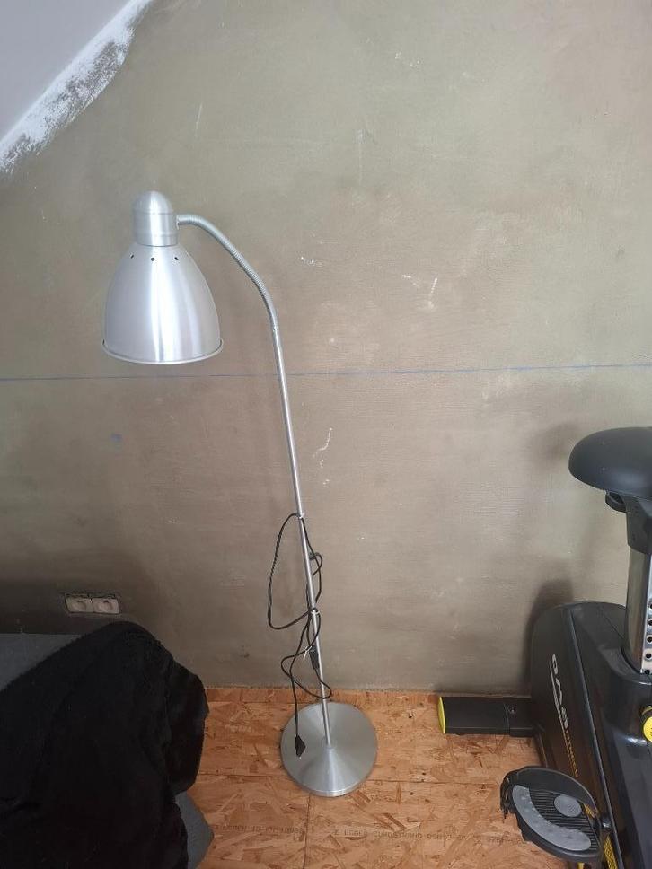 Lamp van roestvrij staal, Huis en Inrichting, Lampen | Tafellampen, Zo goed als nieuw, 75 cm of meer, Metaal, Ophalen