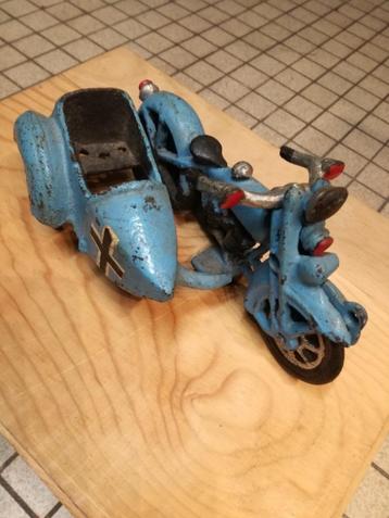 Hubley Motorcycle Patrol with side car Cast Iron Toy