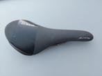 Zadel fizik Aliante R3 regular, Fietsen en Brommers, Fietsonderdelen, Ophalen, Racefiets, Zo goed als nieuw, Zadel