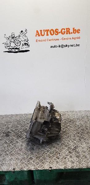 VERSNELLINGSBAK Opel Zafira (M75) (01-2005/04-2015) (m32), Auto-onderdelen, Transmissie en Toebehoren, Opel, Gebruikt