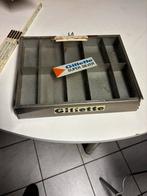 Ancien présentoir à gillette en métal des années 50 à 60, Collections, Enlèvement ou Envoi, Comme neuf