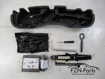 Audi A3 8V5 Gereedschap + Schuim 8V5012109E beschikbaar voor biedingen