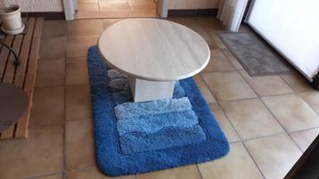Ronde travertin bijzettafel / salontafel beschikbaar voor biedingen
