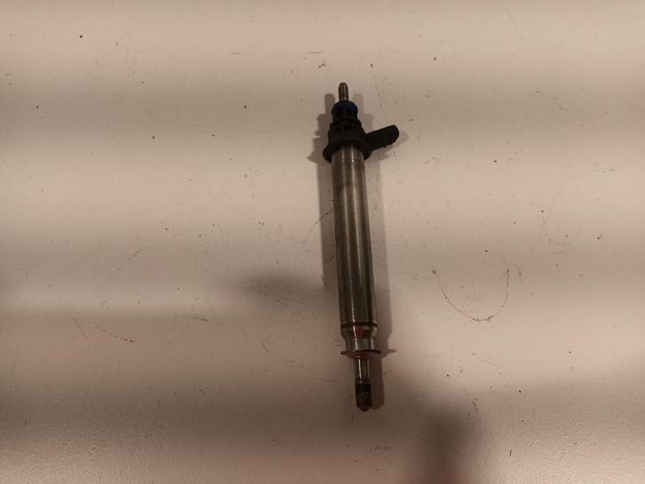 INJECTOR BRANDSTOF Mercedes-Benz E (W213) (A2560705600), Auto-onderdelen, Brandstofsystemen, Mercedes-Benz, Gebruikt