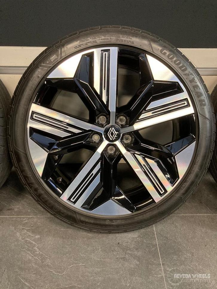20” originele Renault Megane E-tech velgen + banden 5x114.3, Auto-onderdelen, Banden en Velgen, Banden en Velgen, Zomerbanden