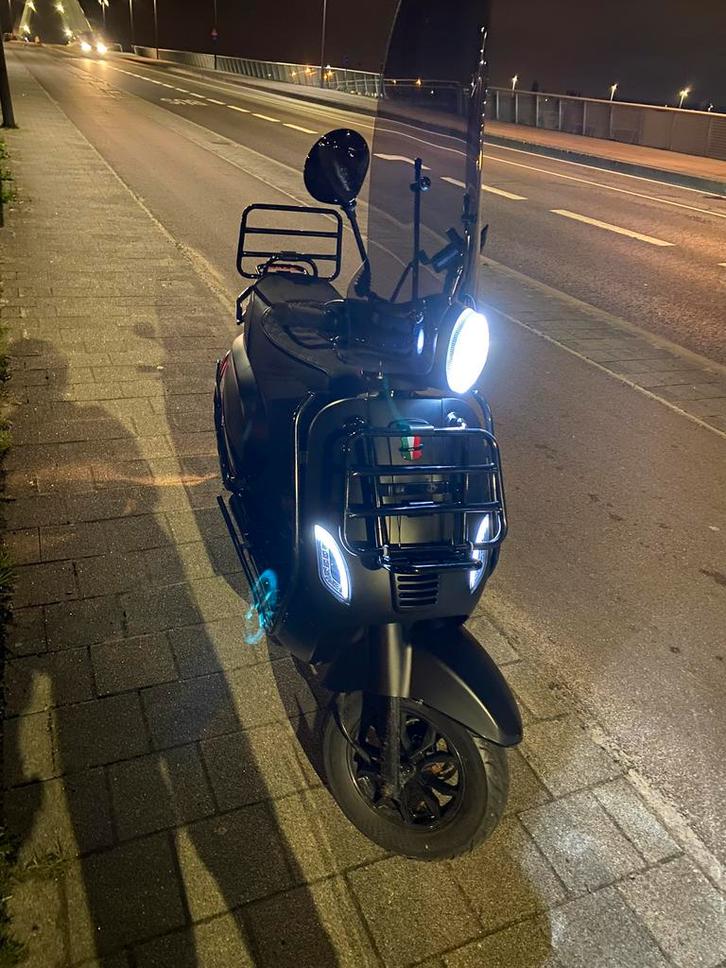 GTS Toscana Dynamic - 2023/24 - 11.000 km, Fietsen en Brommers, Scooters | Overige merken, Zo goed als nieuw, Ophalen