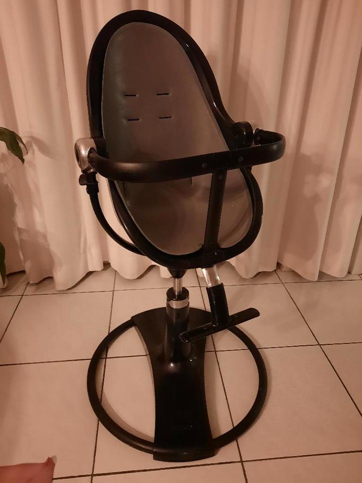 Bloom fresco design kinderstoel zwart, Kinderen en Baby's, Kinderstoelen, Gebruikt, Meegroeistoel, Aanschuifbaar, Afneembaar eetblad