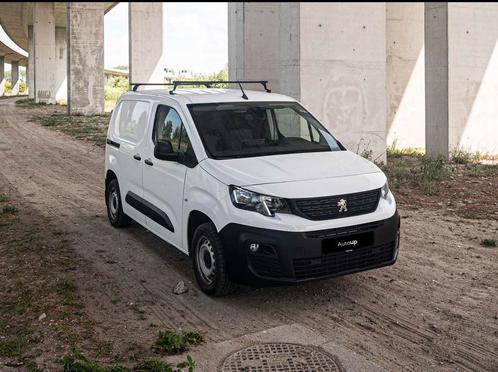 Peugeot partner 1.5 diesel 2019 / camera / 3 zit plaatsen ., Auto's, Bestelwagens en Lichte vracht, Bedrijf, Achteruitrijcamera